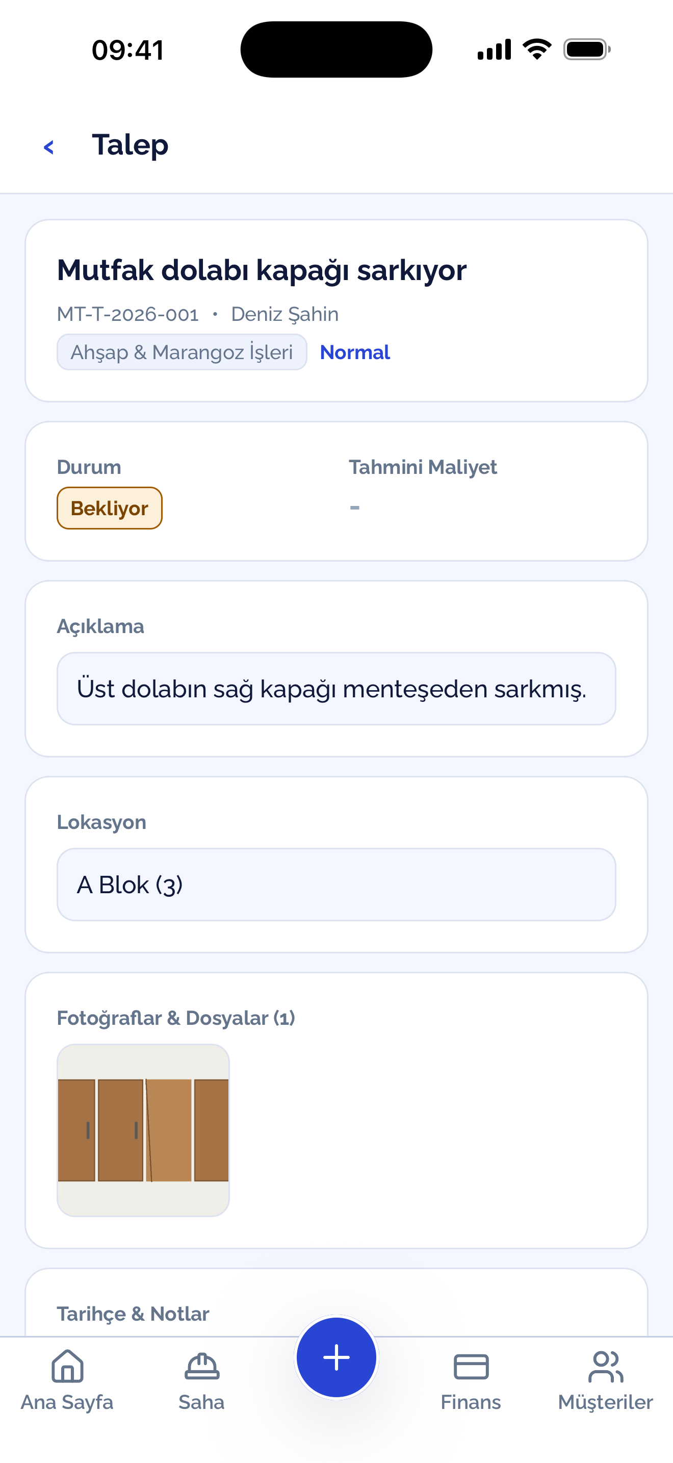 Müşteri talebi ekranı: daireden gelen talep, durumu ve fotoğraf eki.